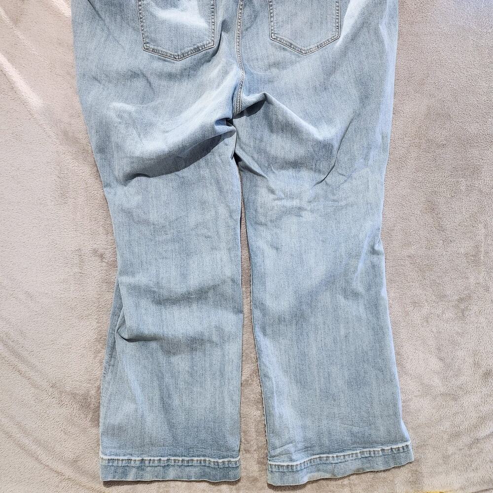 Torrid Womens Light Wash Denim Wide Leg Jeans Size 30R Minimalist Casual Basic - Picture 6 of 14